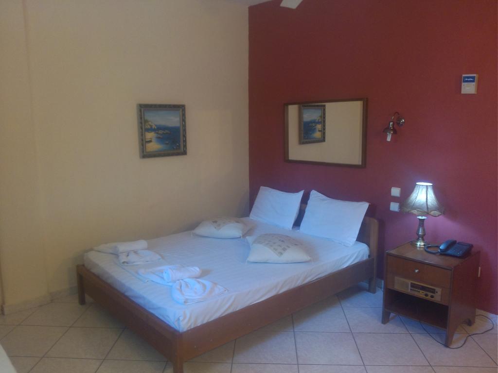 פפקוהורי Pelli Hotel חדר תמונה