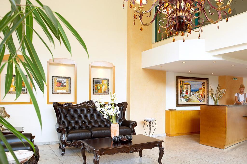 פפקוהורי Pelli Hotel מראה חיצוני תמונה