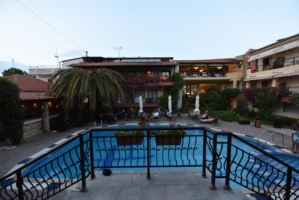 פפקוהורי Pelli Hotel מראה חיצוני תמונה