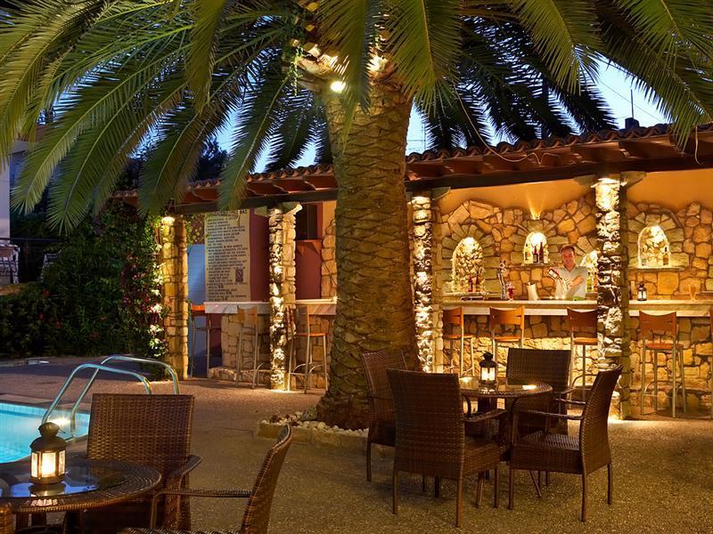 פפקוהורי Pelli Hotel מראה חיצוני תמונה