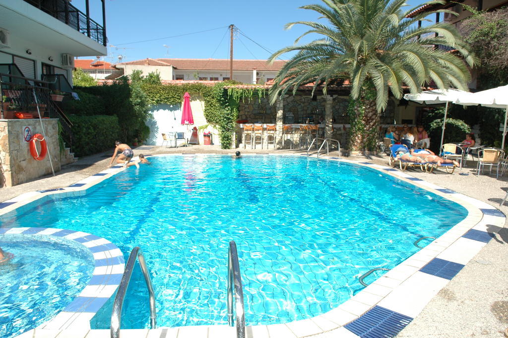 פפקוהורי Pelli Hotel מראה חיצוני תמונה
